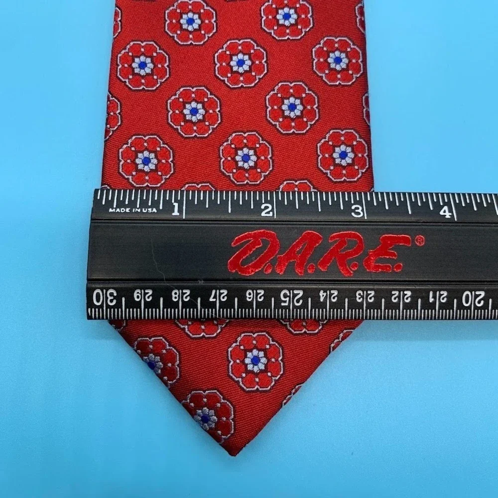 Canali Red Floral 100% Silk Luxury Men's Classic Neck Tie Made in Italy